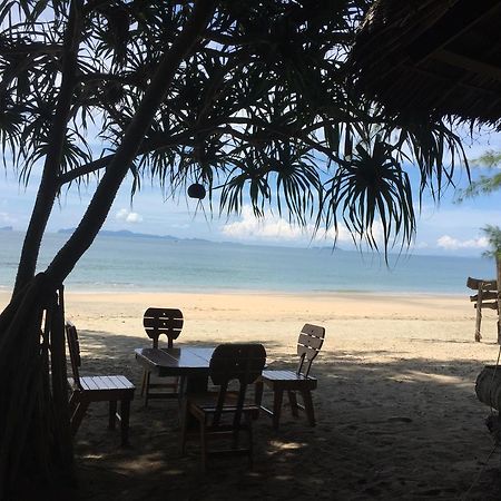 Cocobar&Bungalow'Kohjum Hotel Koh Jum Exterior photo