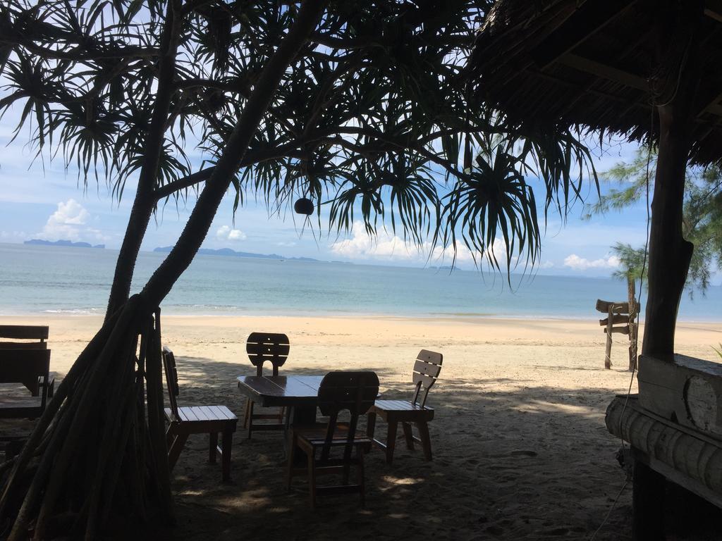Cocobar&Bungalow'Kohjum Hotel Koh Jum Exterior photo