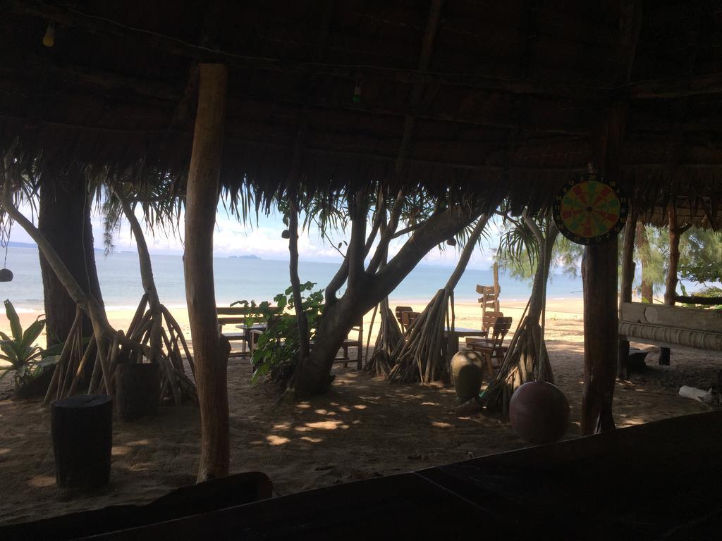 Cocobar&Bungalow'Kohjum Hotel Koh Jum Exterior photo