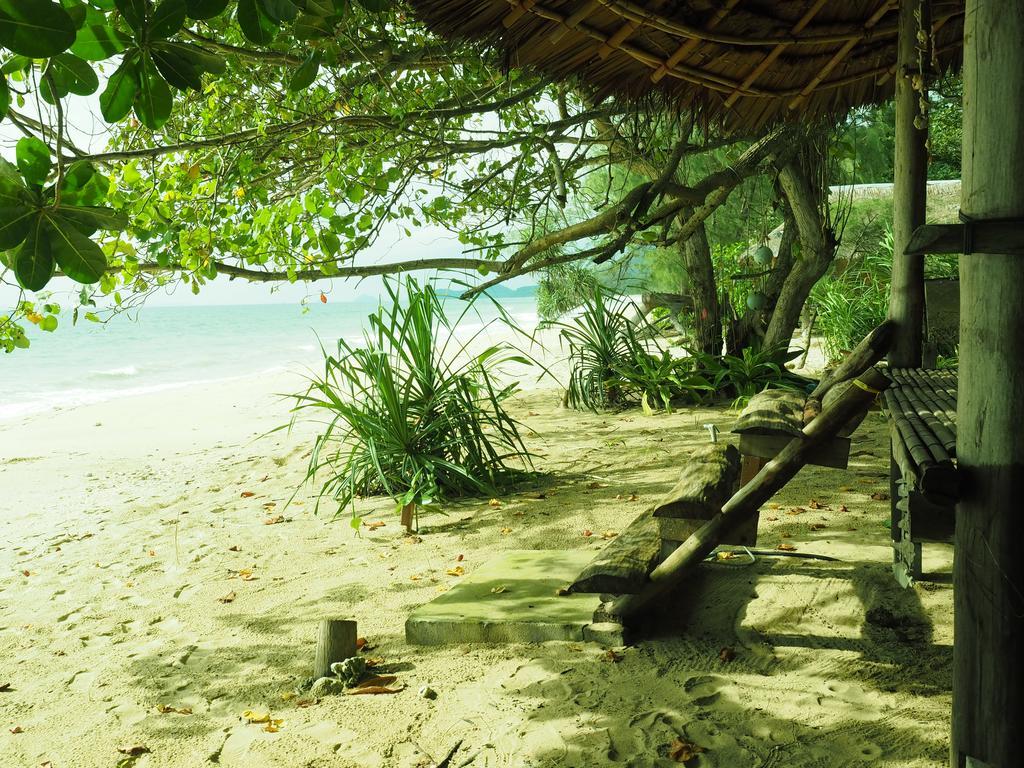 Cocobar&Bungalow'Kohjum Hotel Koh Jum Exterior photo