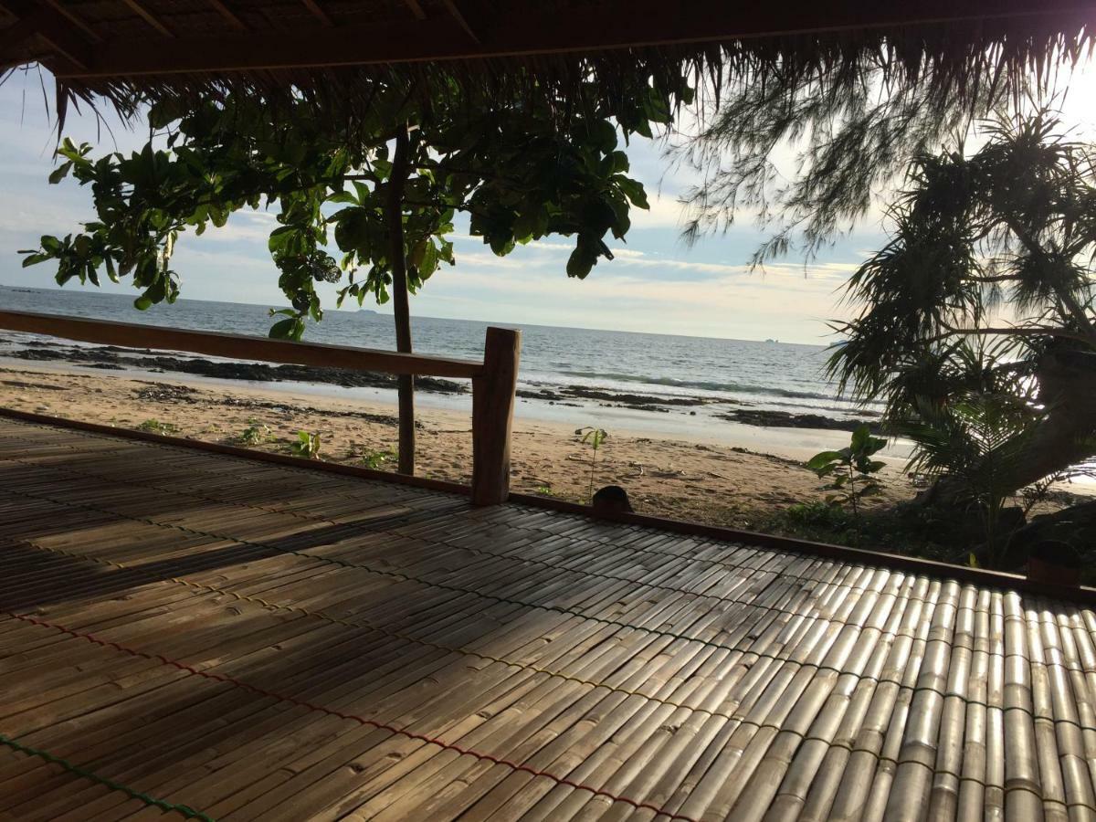 Cocobar&Bungalow'Kohjum Hotel Koh Jum Exterior photo
